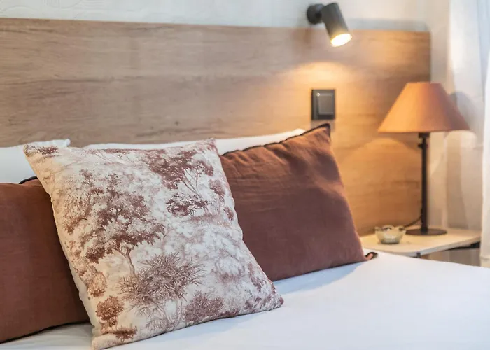 Victoria 16 Premium By Nagoa Homes